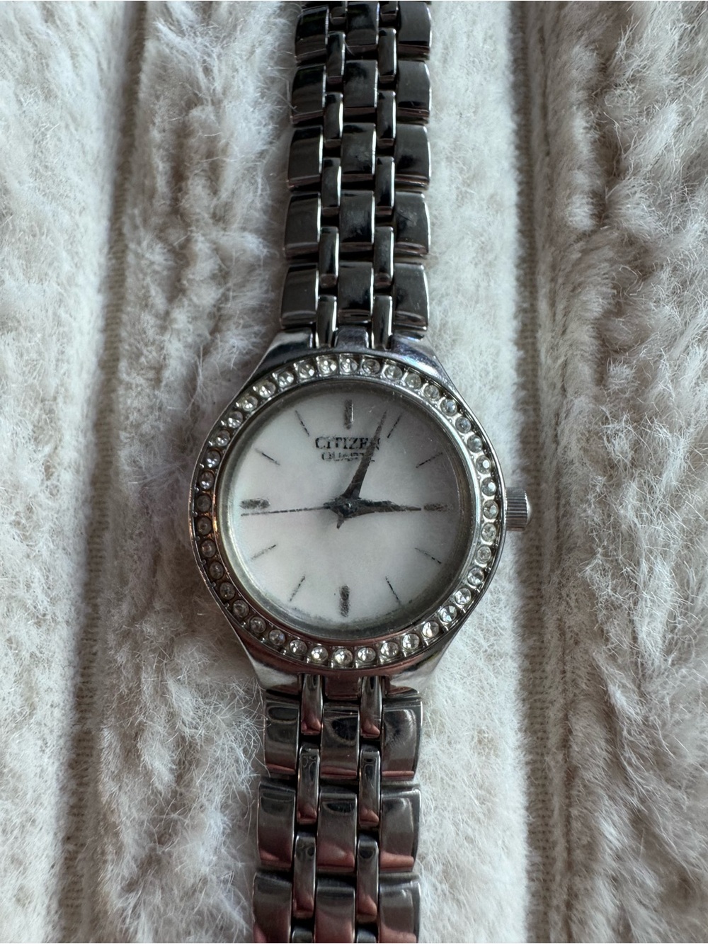 Citizen Quartz Crystal Bezel Silver Tone Stainless Steel Watch 5930-S087154